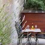 Bora Apartment Pula