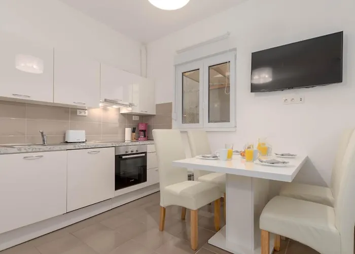 Bora Apartment Pula